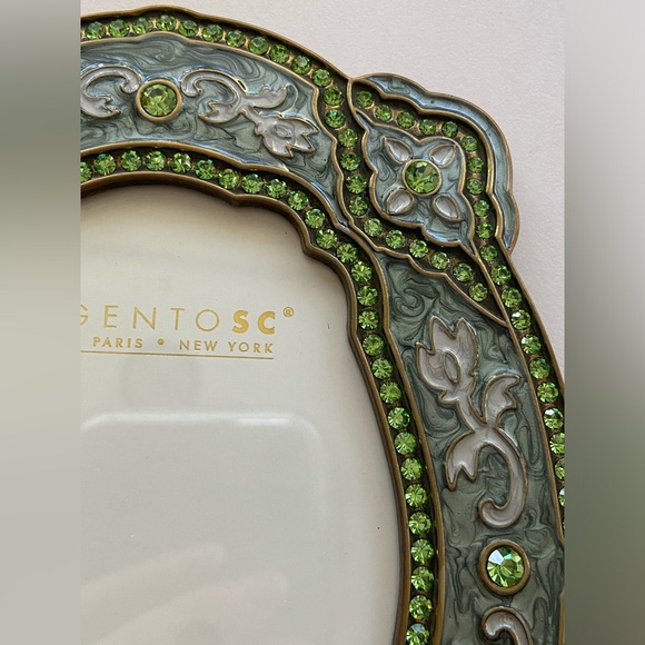 Argento SC picture frame made with Swarovski crystals 3.5x5”, Bloomingdale’s - Picture 6 of 11